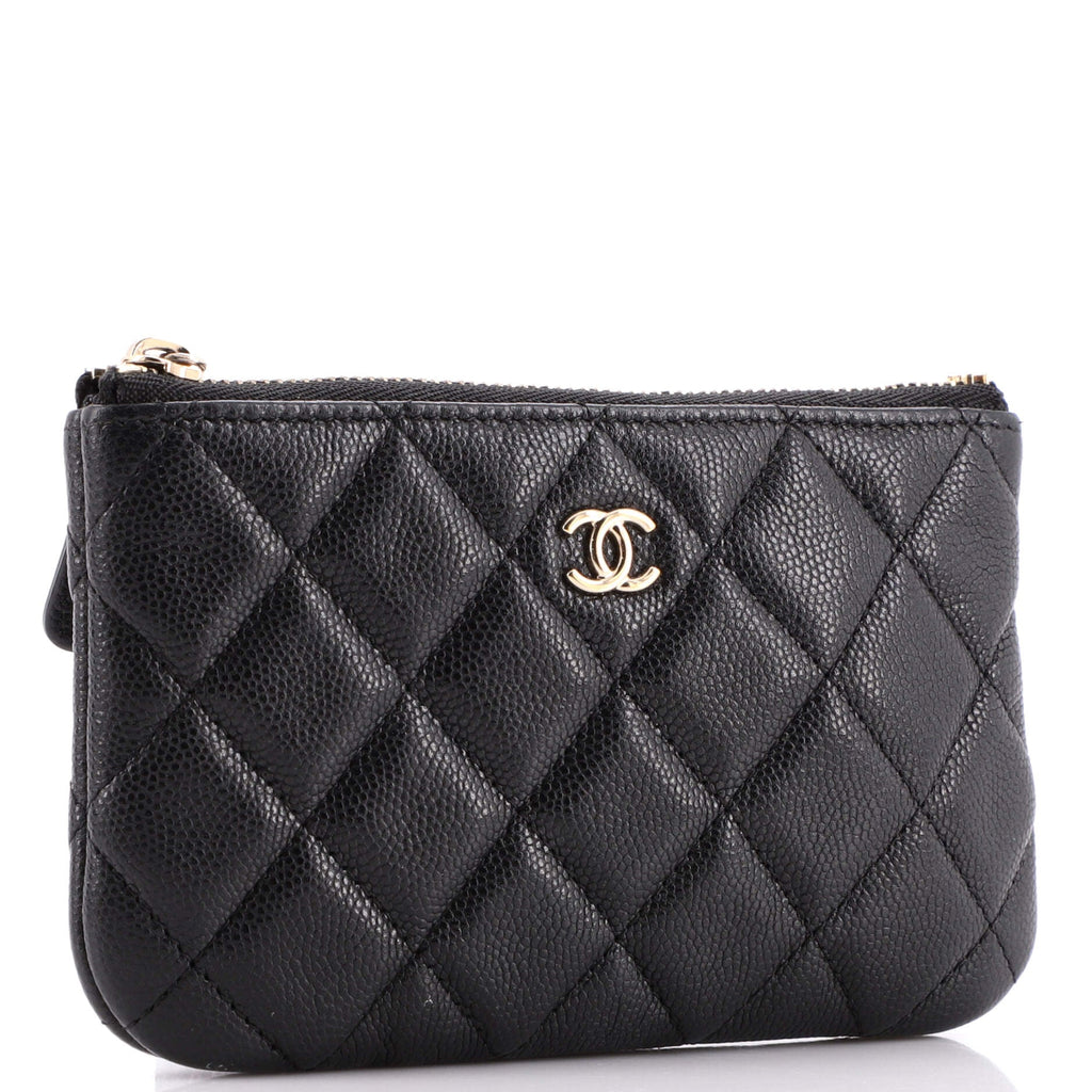 Classic O Case Pouch Quilted Caviar Mini