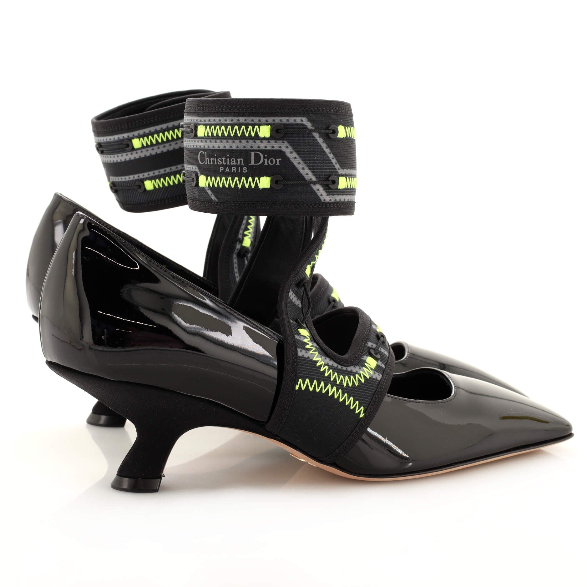 Women's 62-22 Pumps Patent with Fabric