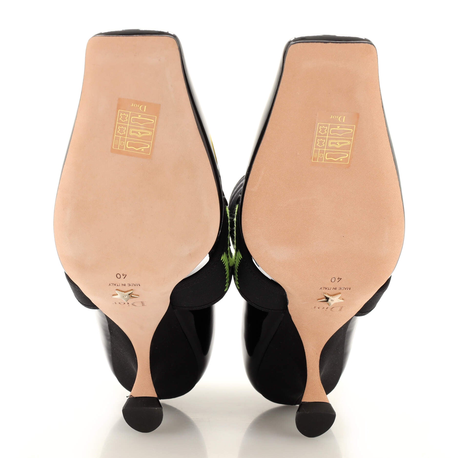 Women's 62-22 Pumps Patent with Fabric