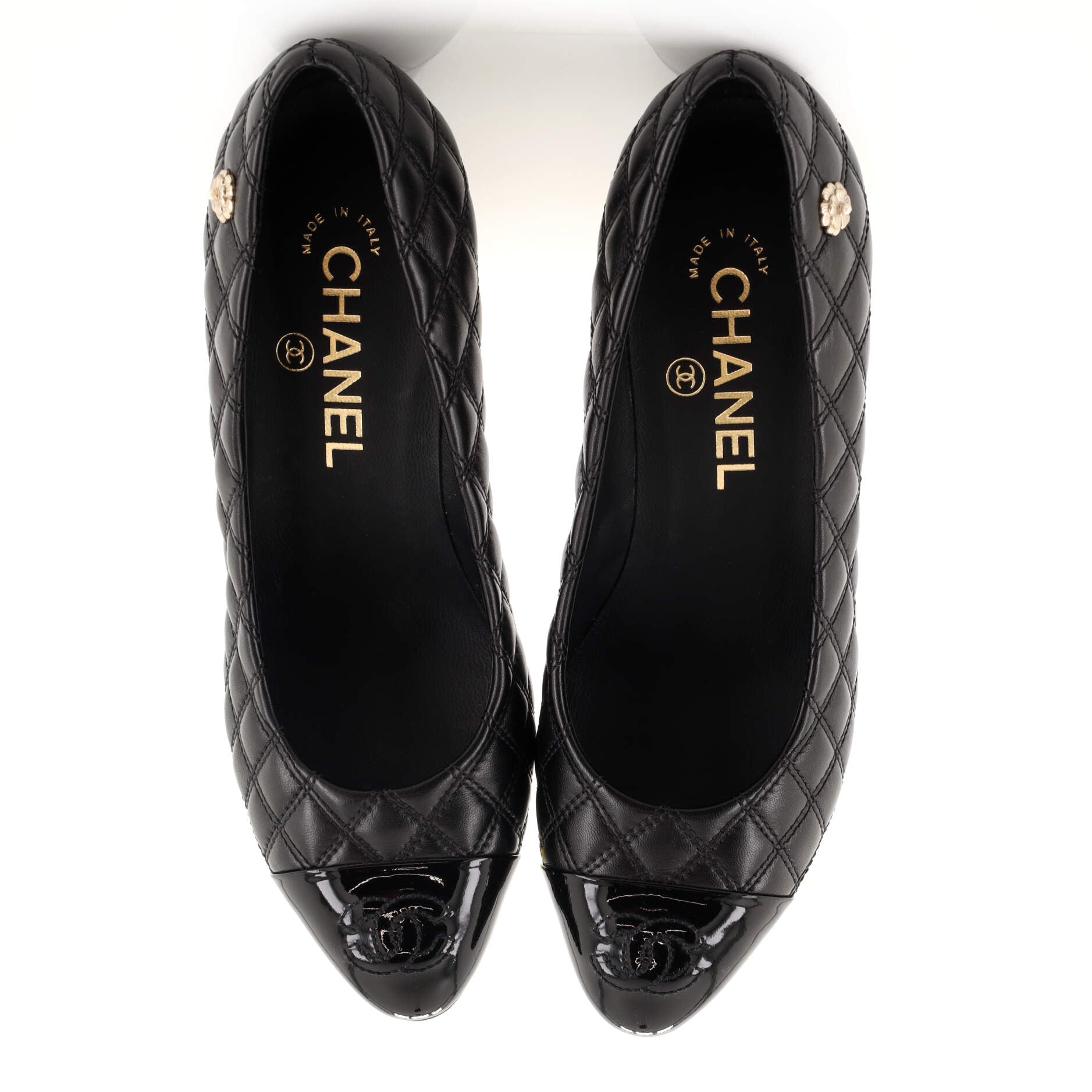 Women's CC Cap Toe Pumps Quilted Leather with Patent