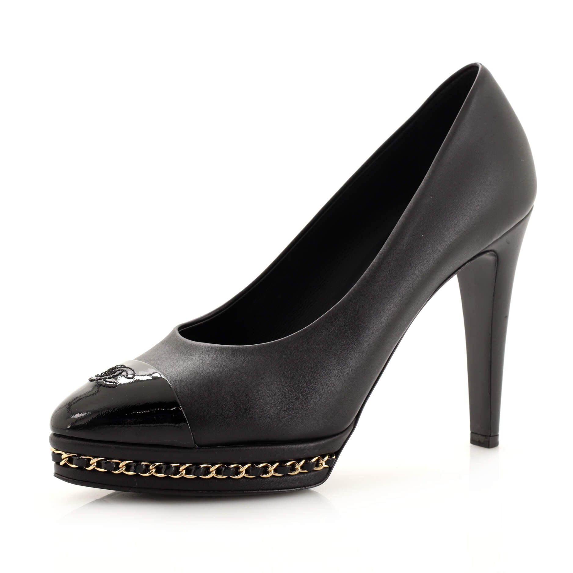 Women's CC Cap Toe Chain Around Pumps Leather