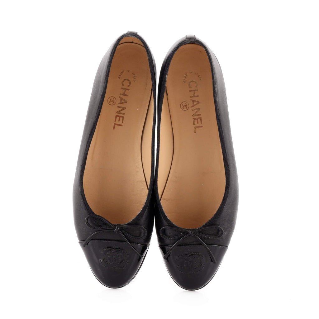Women's CC Cap Toe Bow Ballerina Flats Leather and Patent