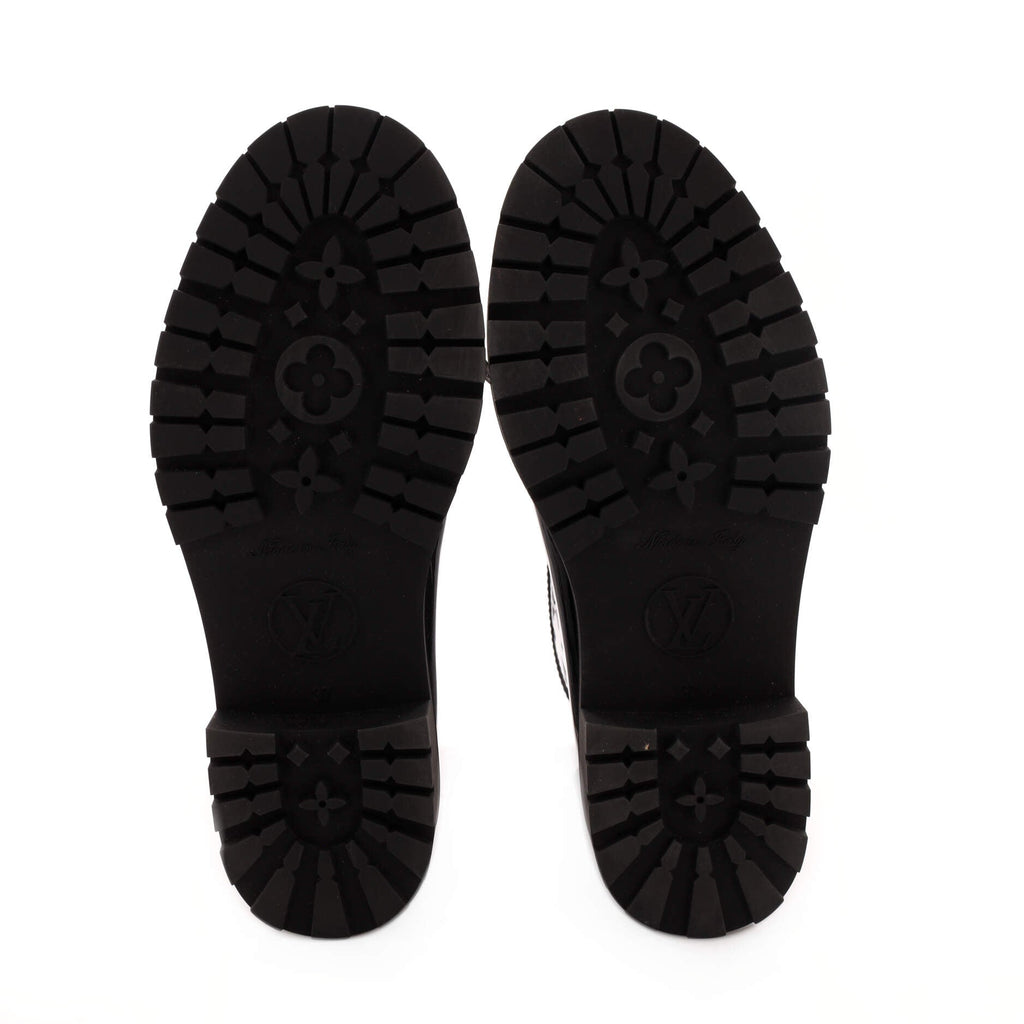 Women's Drops Flat Half Boots Monogram Embossed Rubber