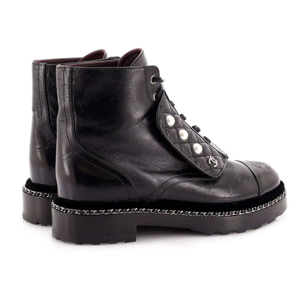 Women's Cap Toe CC Chain Around Pearl Combat Boots Leather