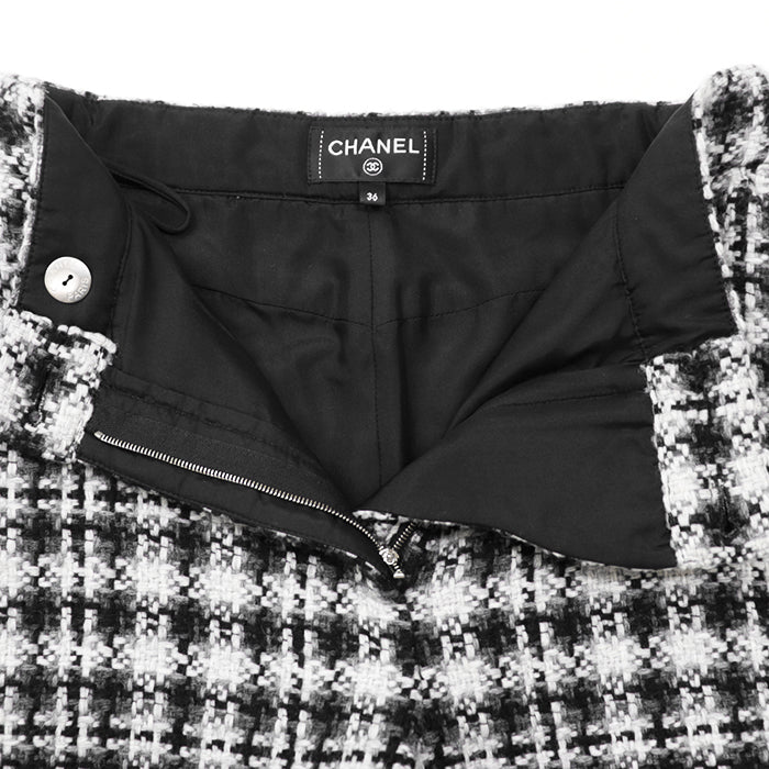 Chanel P71285 Wool Blend Trousers