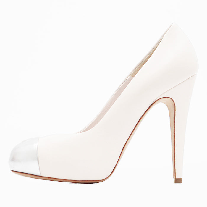 Chanel G28289 Leather Pumps