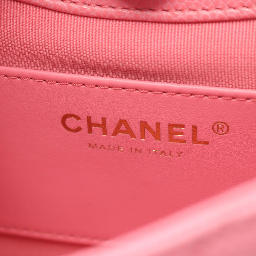 Chanel Matelassé Caviar Skin Messenger Bag