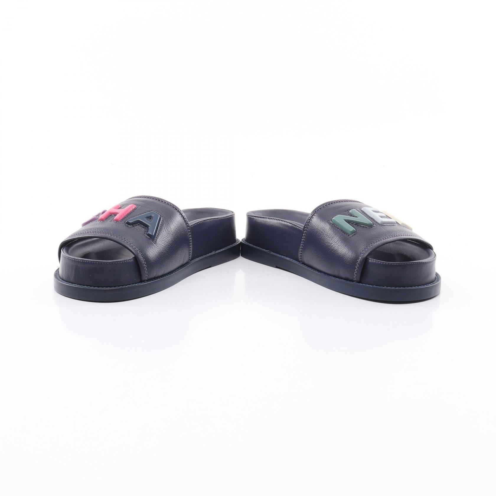 Chanel G38933 Leather Sandals
