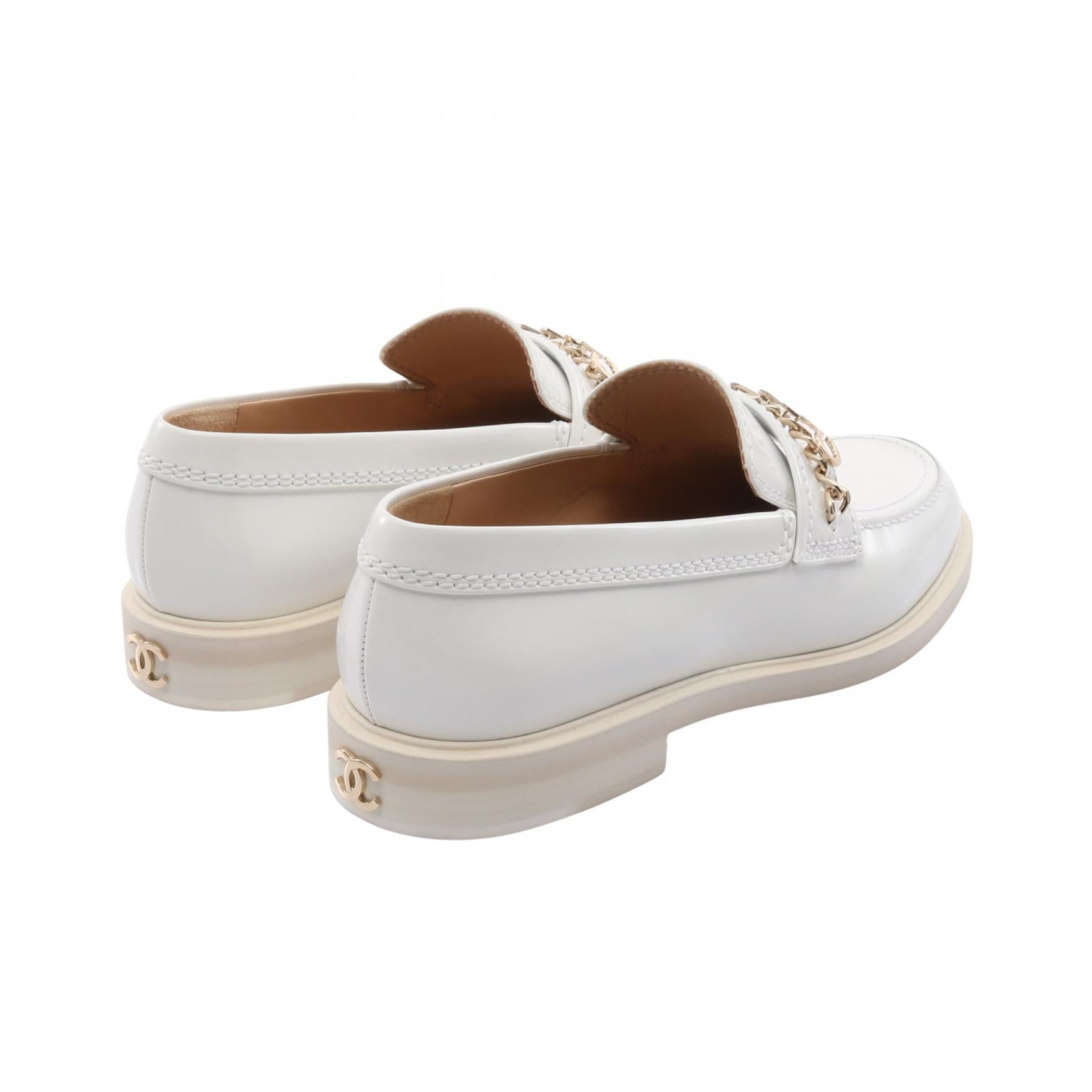 Chanel G37430 Leather Loafers