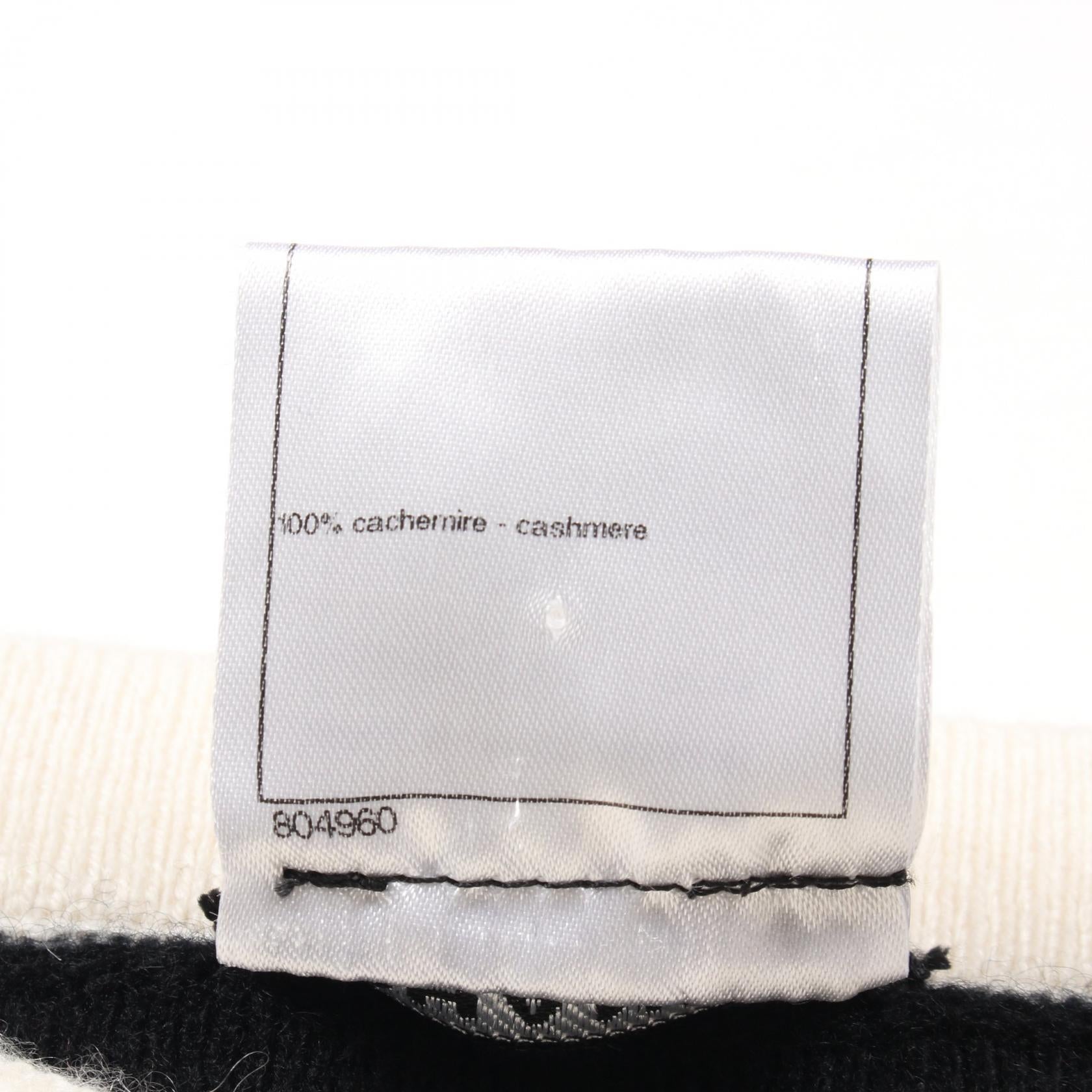 Chanel Coco Mark Button Cashmere Knitwear