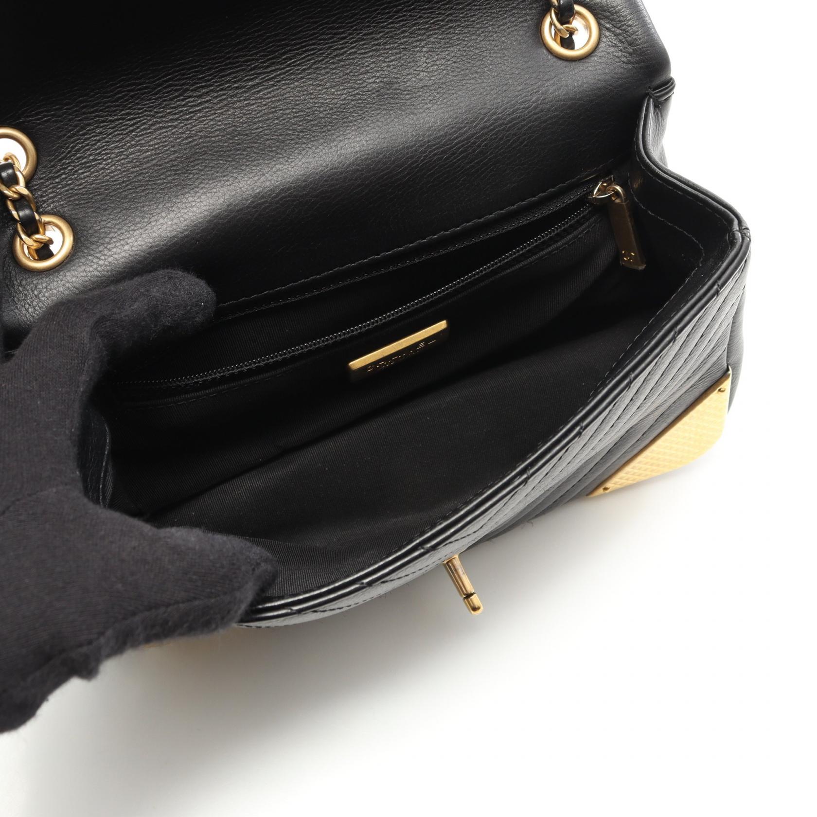Chanel V-stitch Lambskin Shoulder Bag