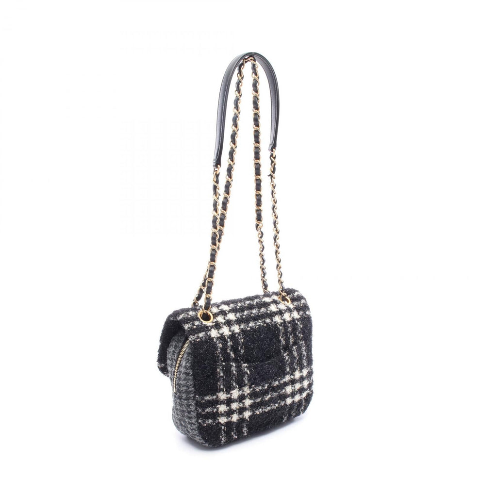 Chanel Matelassé Fabric Wool Shoulder Bag