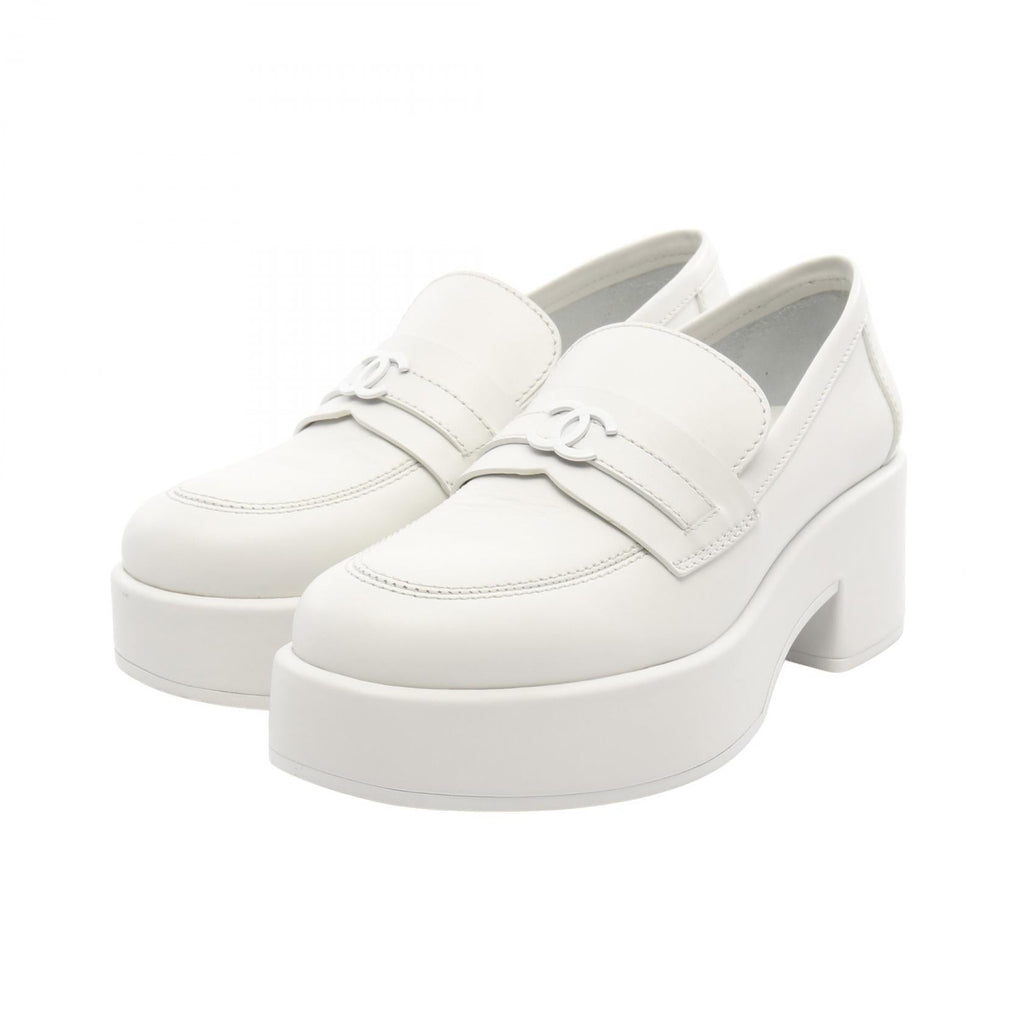 Chanel Coco Mark Leather Loafers