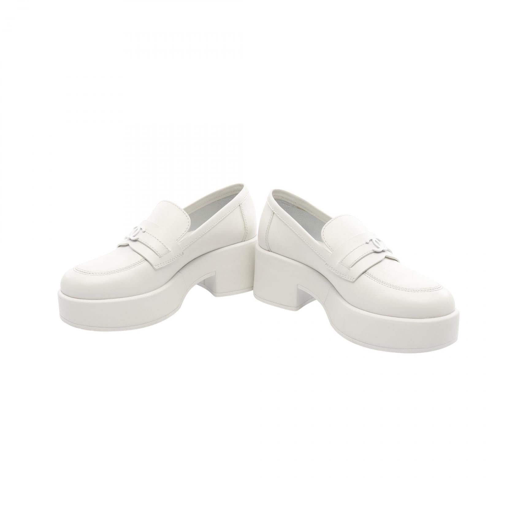 Chanel Coco Mark Leather Loafers