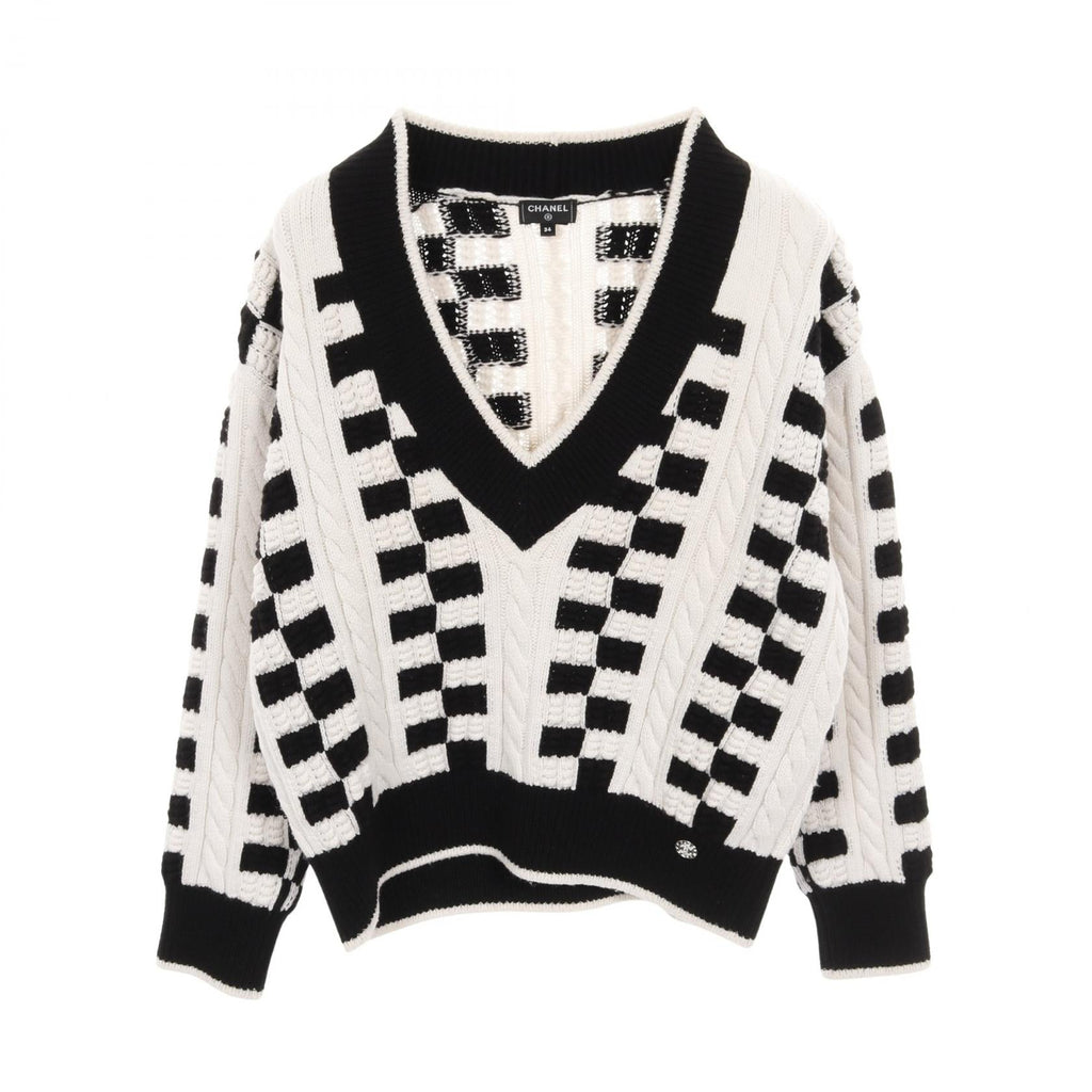 Chanel Coco Mark Button Cashmere Knitwear