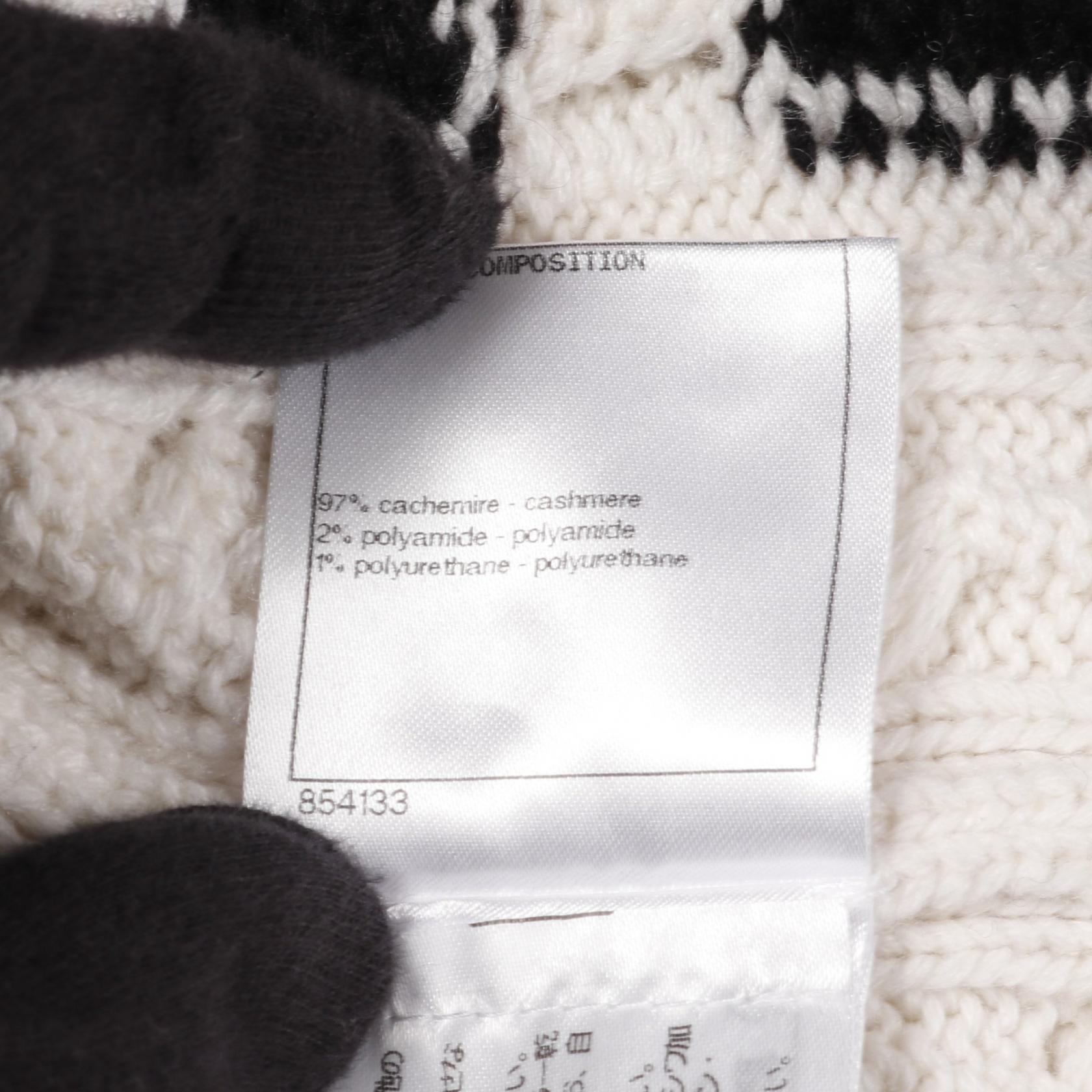 Chanel Coco Mark Button Cashmere Knitwear