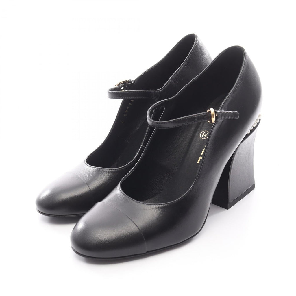 Chanel Coco Mark Leather Pearl Pumps