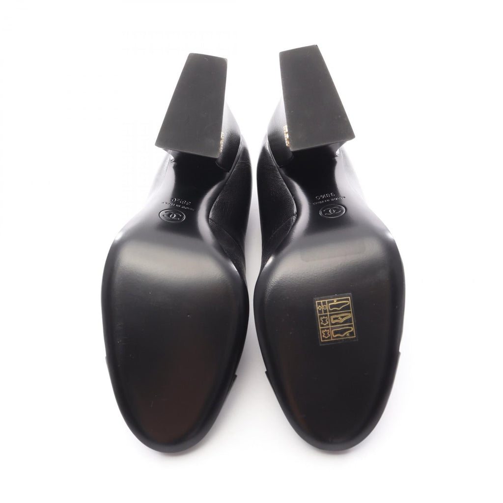 Chanel Coco Mark Leather Pearl Pumps
