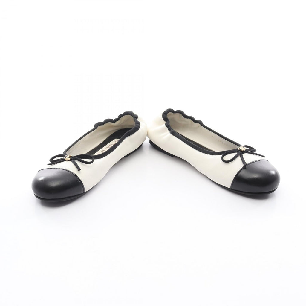 Chanel Coco Mark Calfskin Pumps