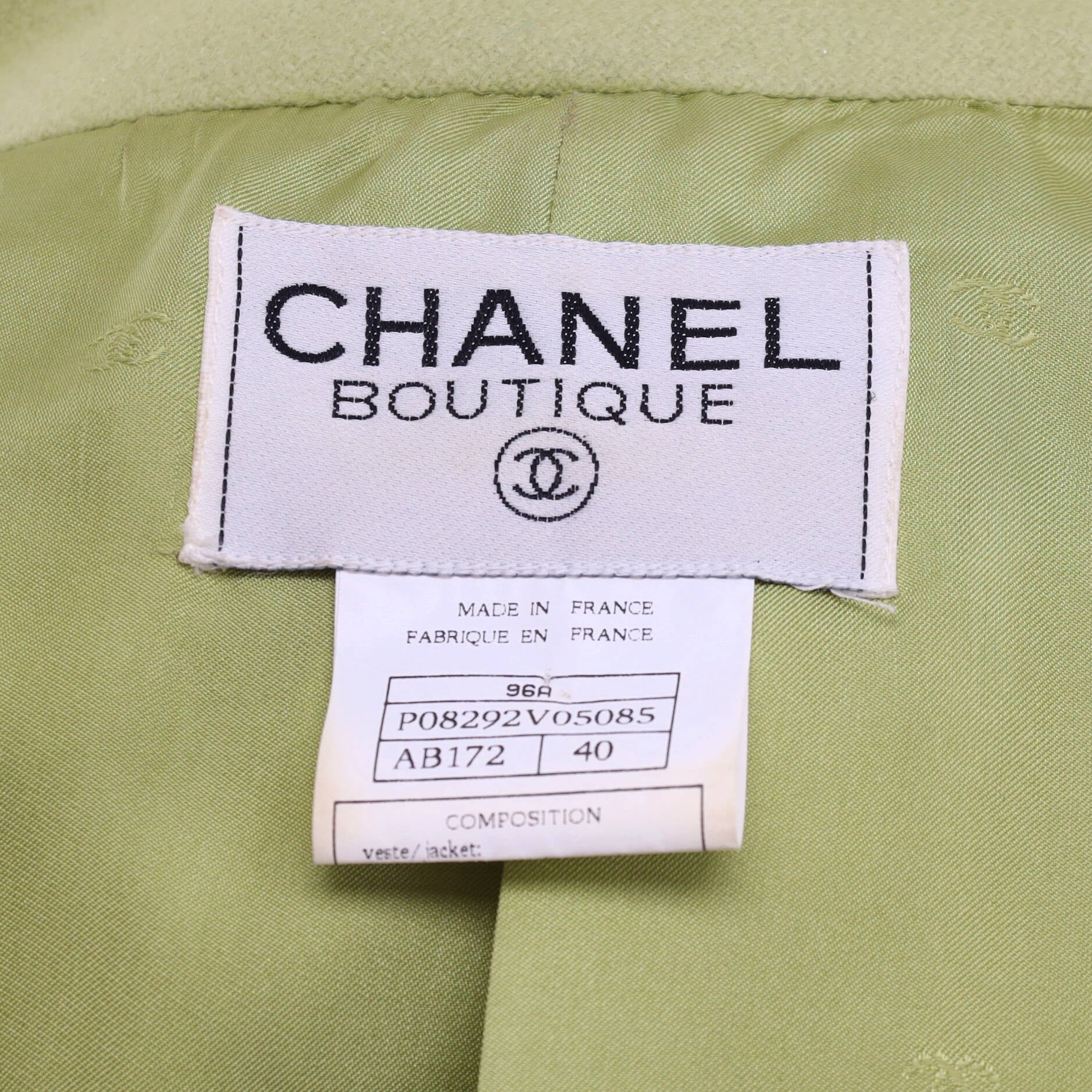 Women's Vintage Four Pocket Collared Jacket Wool with Cabochon Buttons