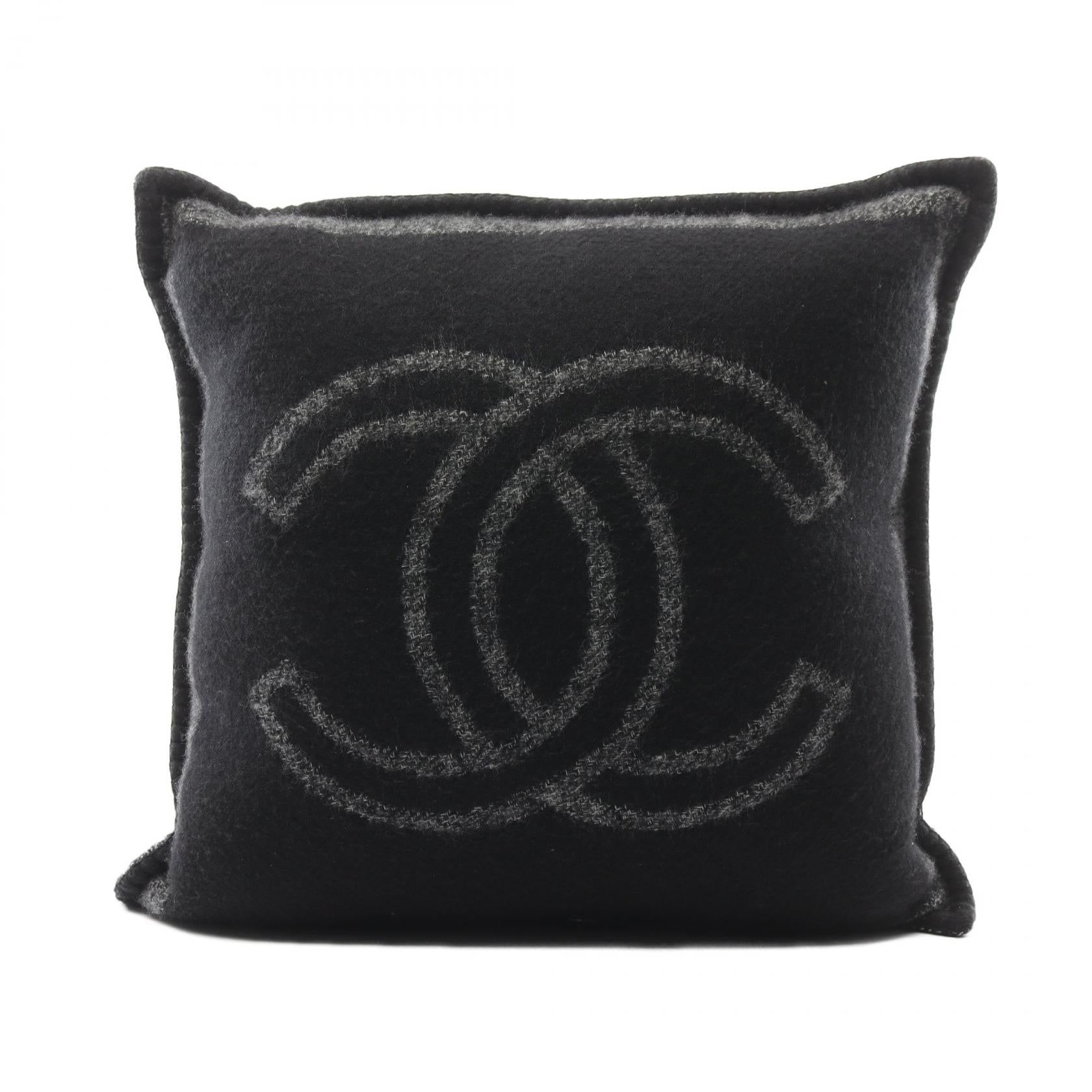 Chanel Coco Mark Wool Cashmere Accessory