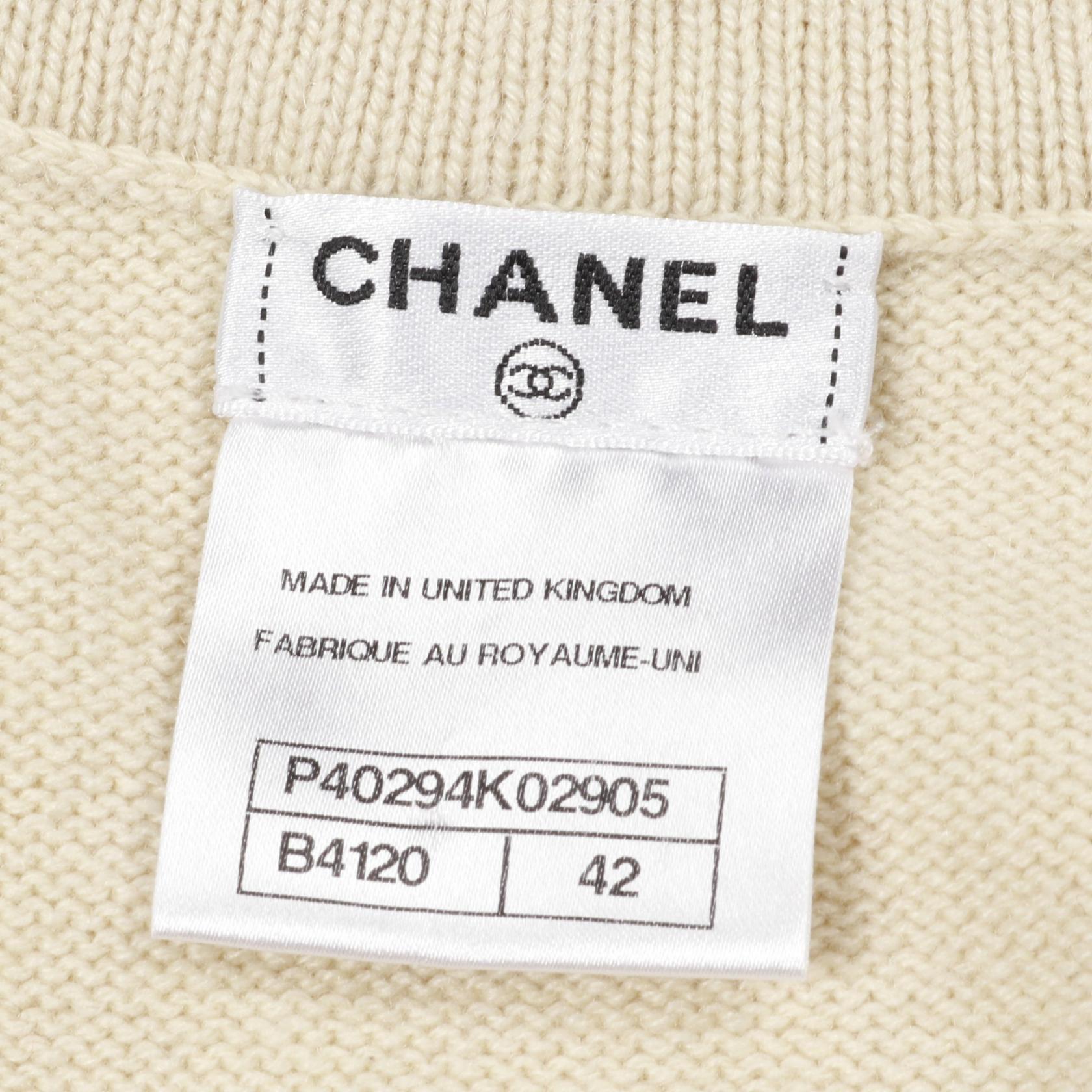 Chanel P40294K02905 Cashmere igan