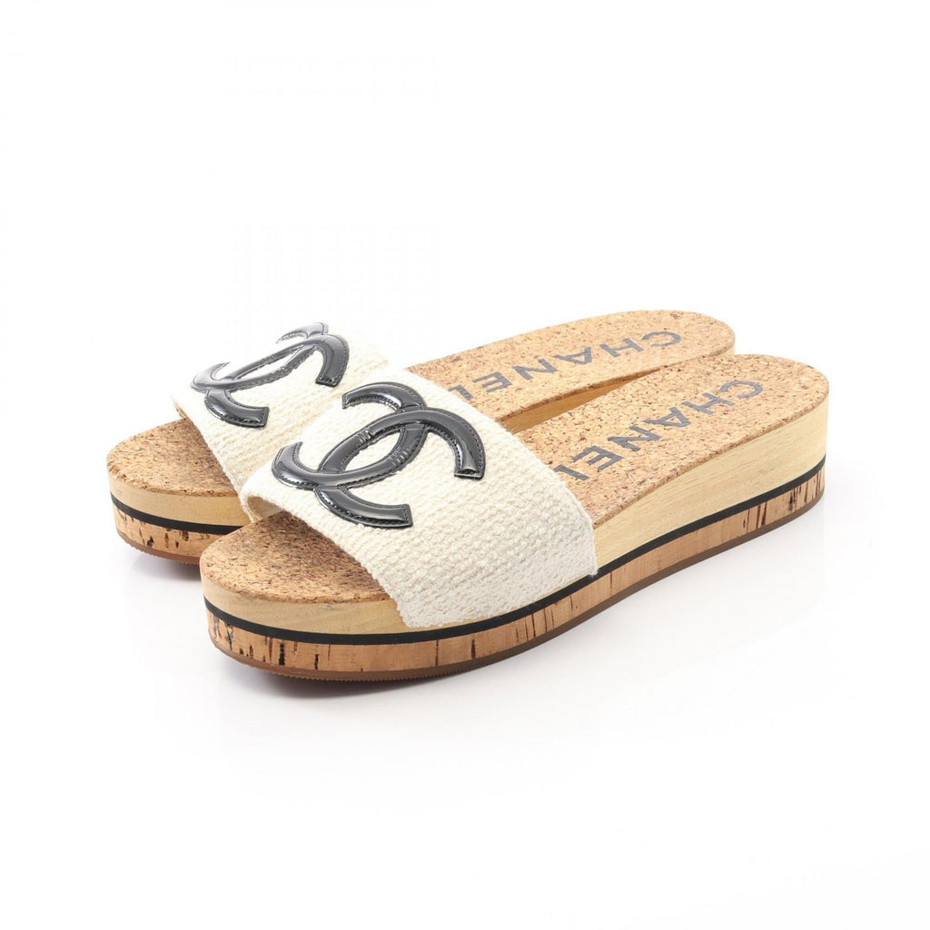 Chanel Coco Mark Fabric Patent Leather Mules