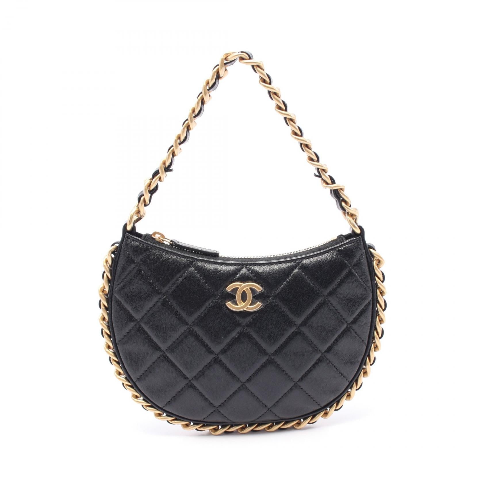 Chanel Matelassé Leather Shoulder Bag
