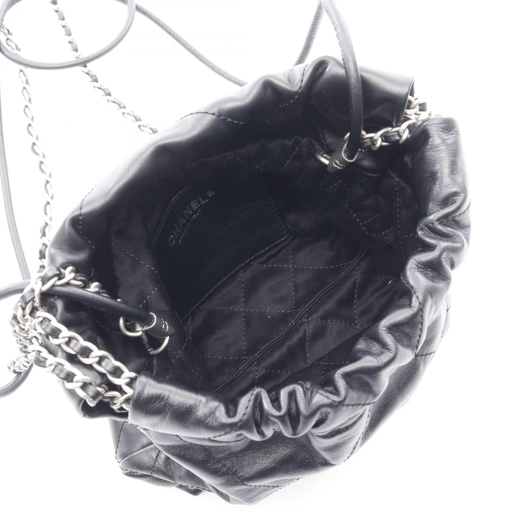 Chanel CHANEL 22 Leather Shoulder Bag