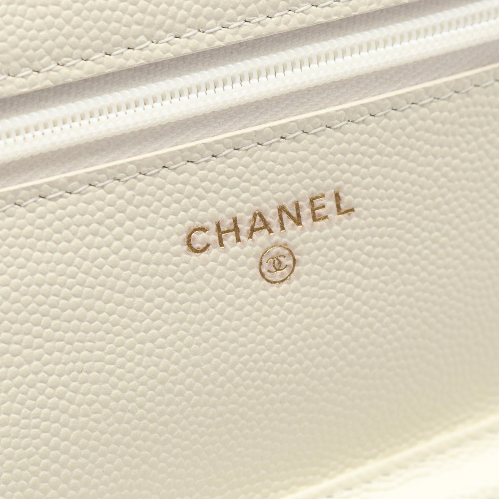 Chanel Matelassé Grained Calfskin Shoulder Bag