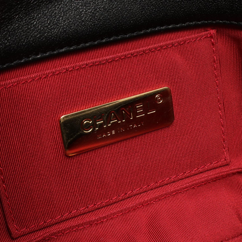 Chanel CHANEL19 Leather Waist Bag
