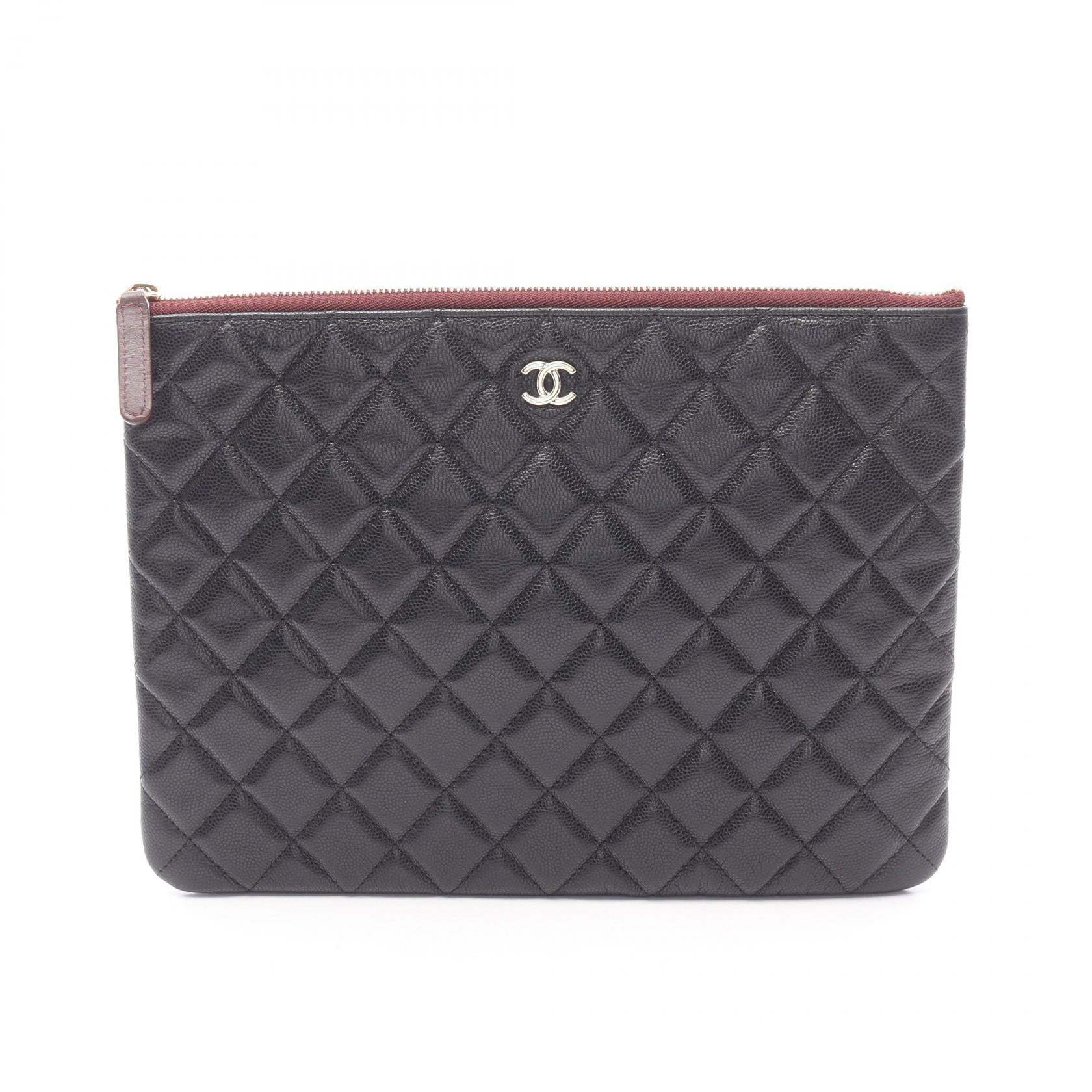 Chanel Matelasse Calfskin Clutch Bag