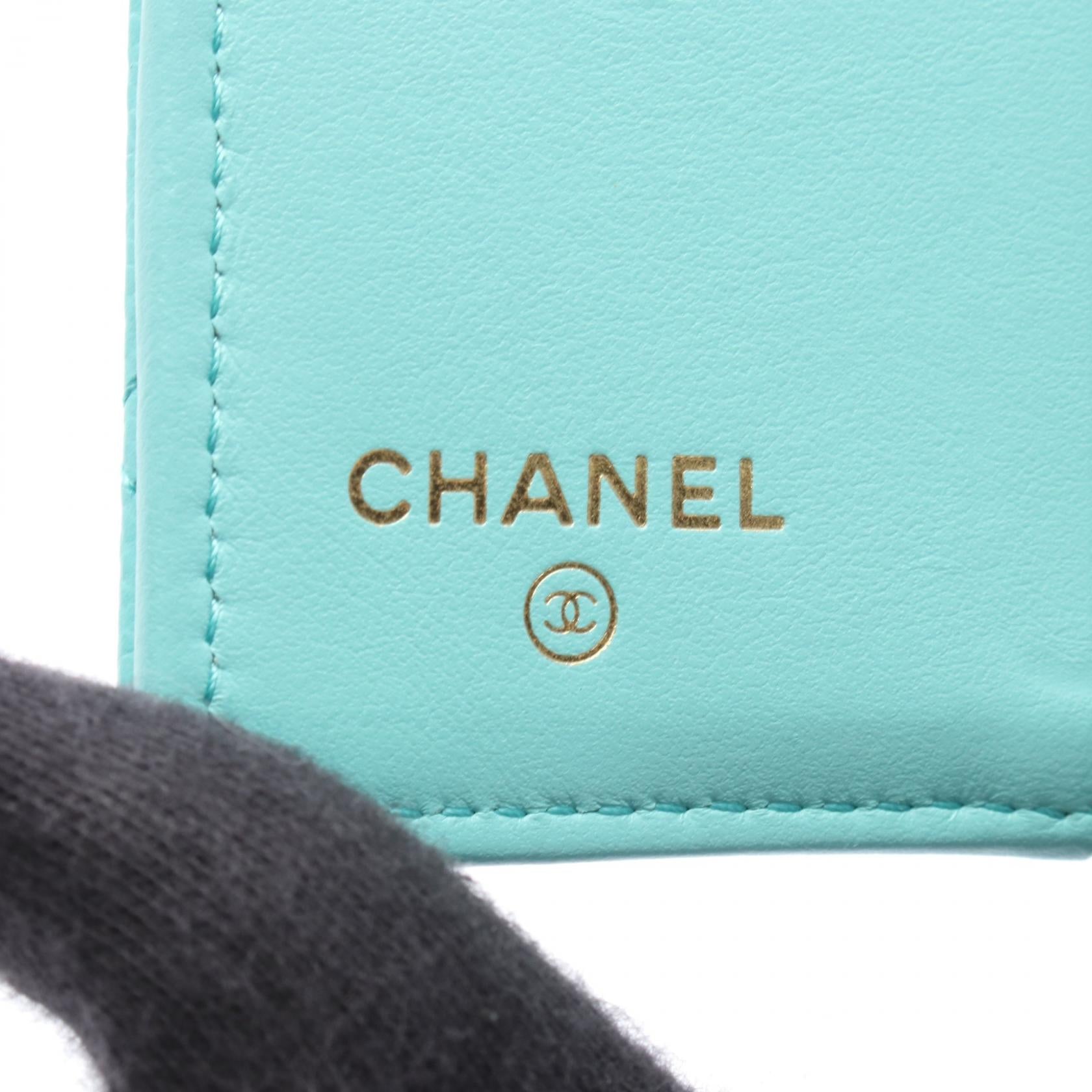 Chanel Matelassé Classic Grained Calfskin Wallet