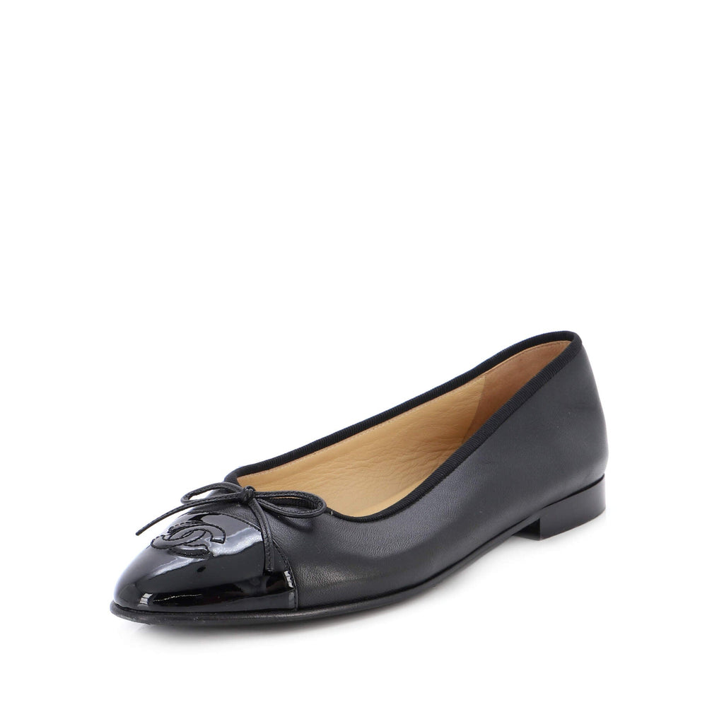 Women's CC Cap Toe Bow Ballerina Flats Leather and Patent