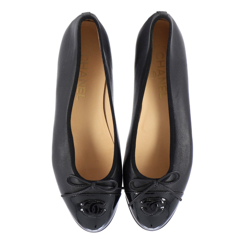 Women's CC Cap Toe Bow Ballerina Flats Leather and Patent
