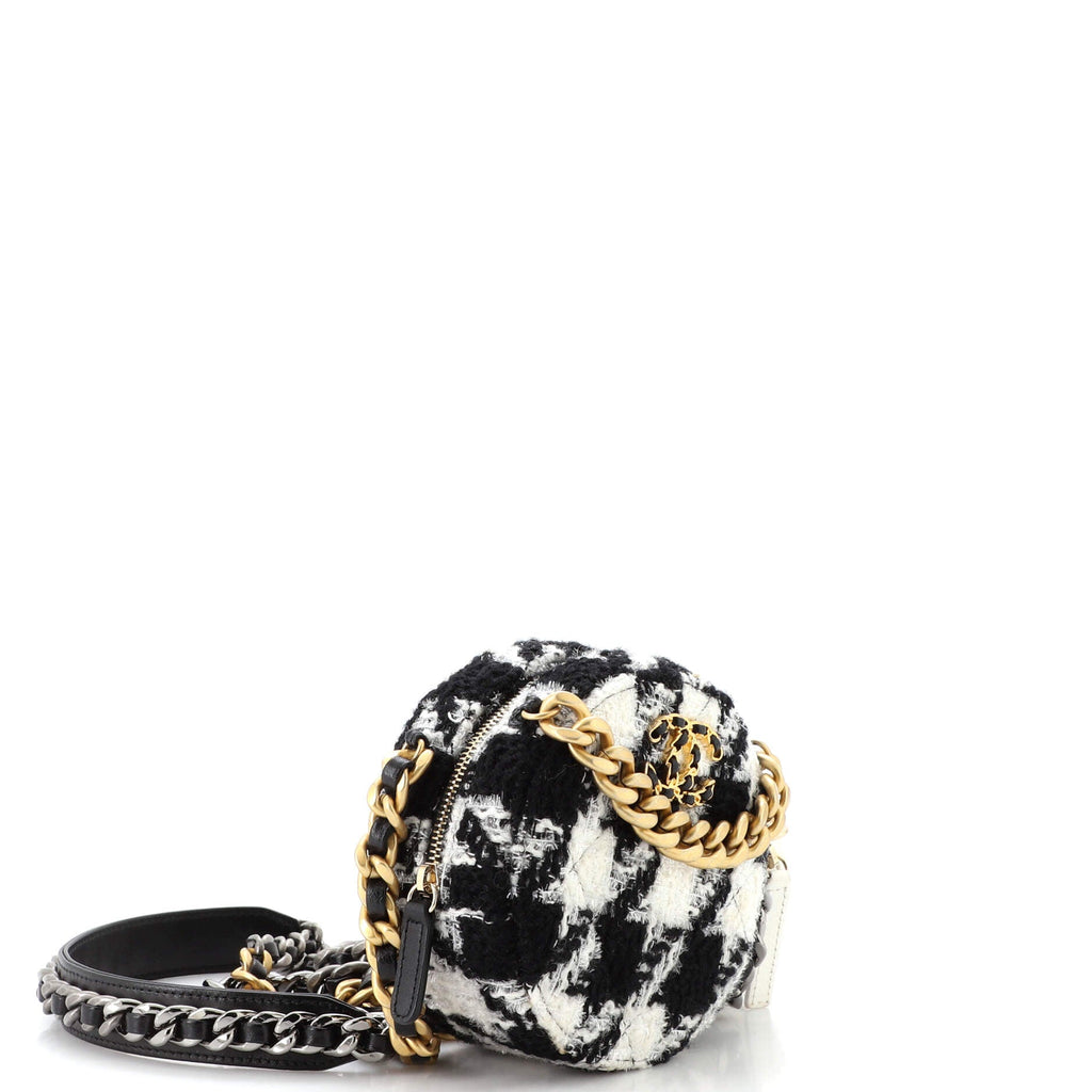 19 Round Clutch with Chain and Coin Purse Quilted Tweed and Lambskin