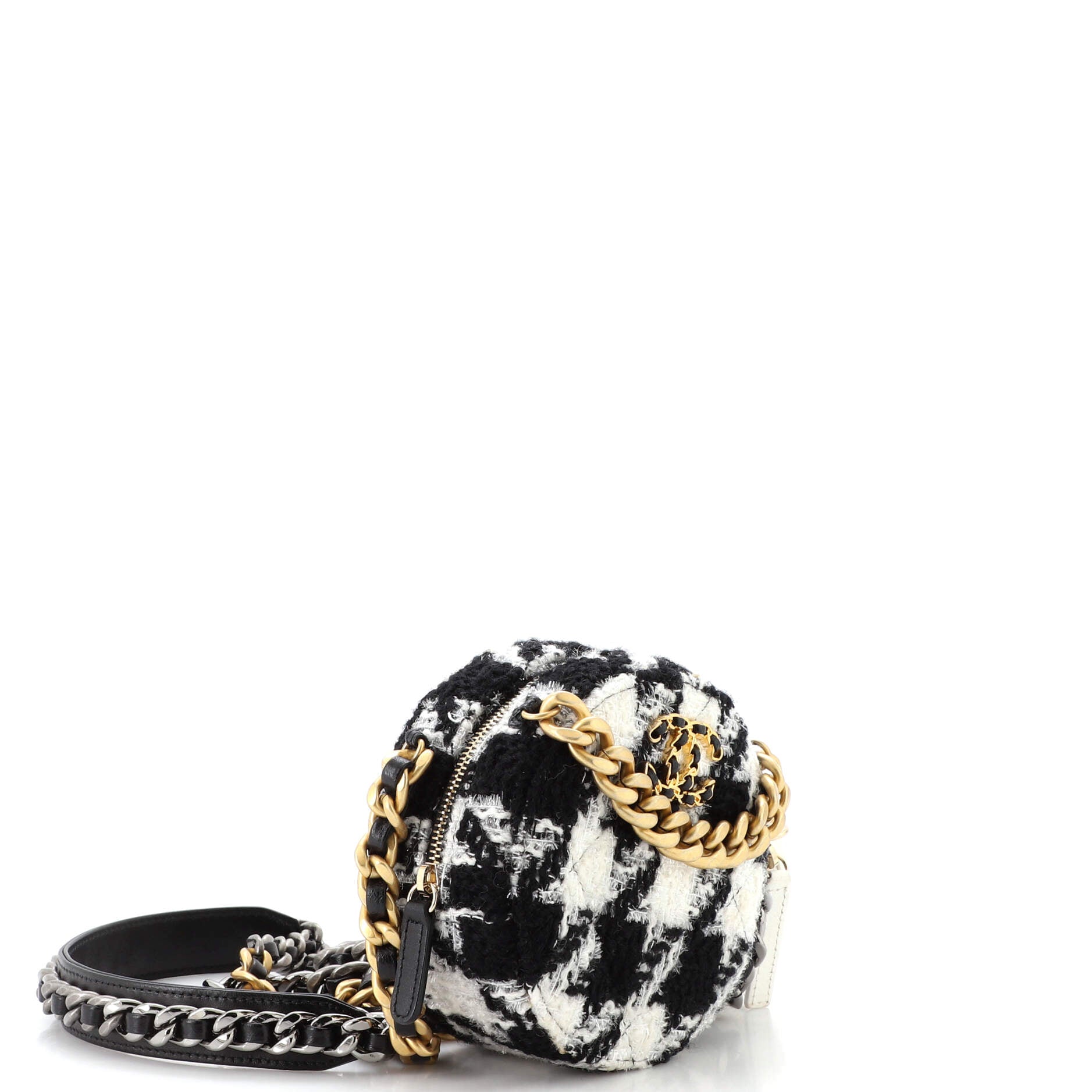 19 Round Clutch with Chain and Coin Purse Quilted Tweed and Lambskin