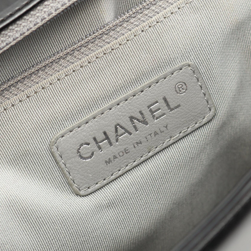 Chanel Boy Chanel Patent Leather Shoulder Bag