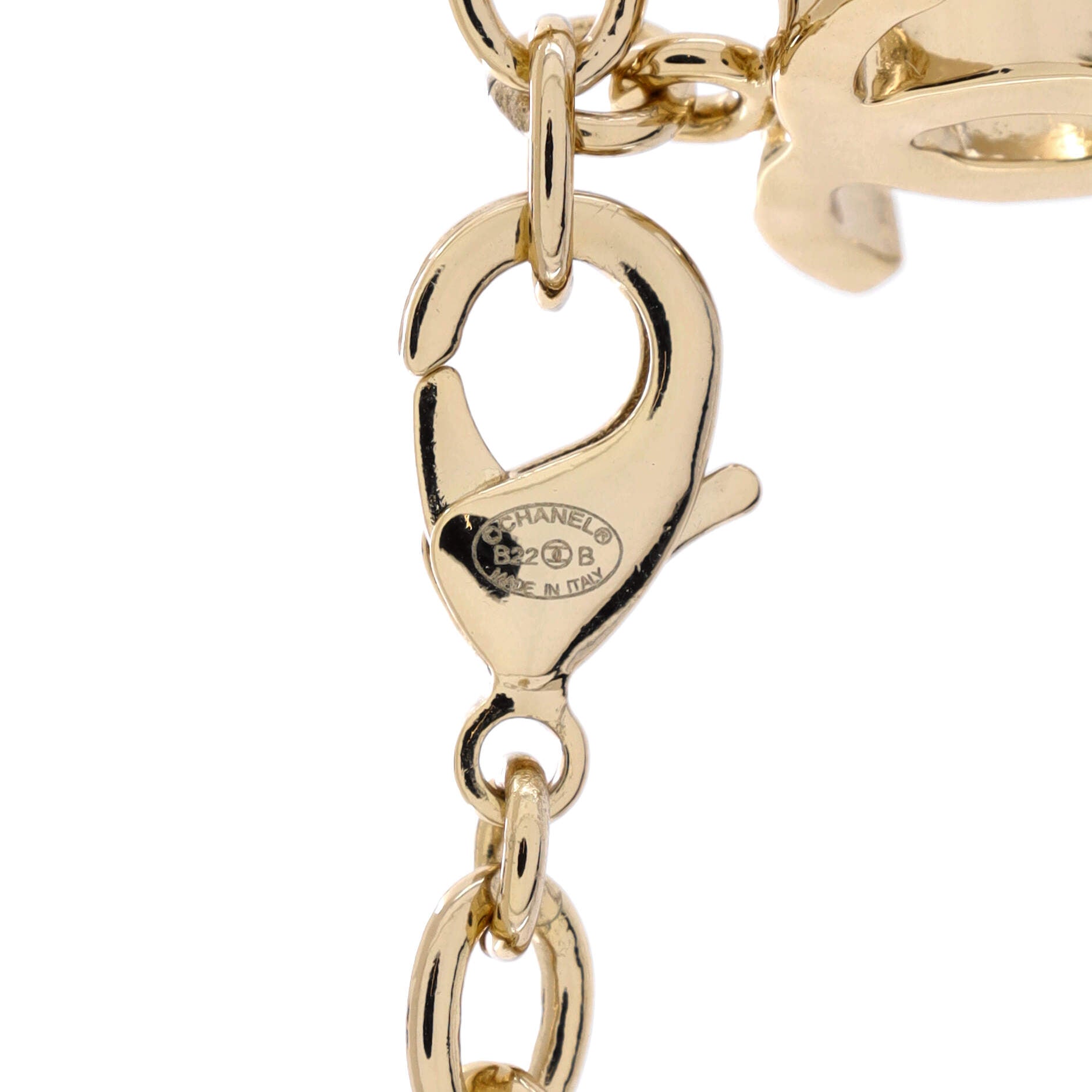CC Turnlock Hearts Necklace Metal