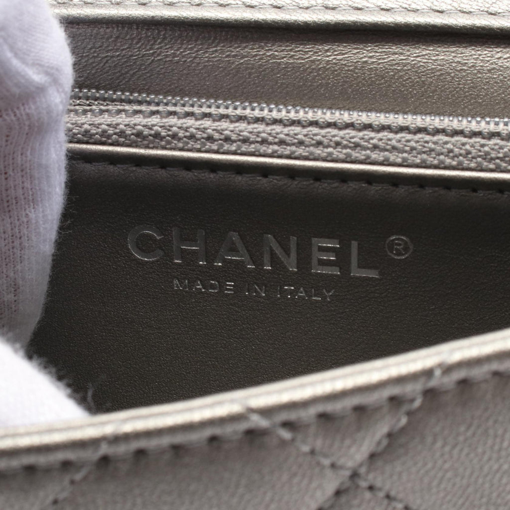 Chanel Matelasse Leather Shoulder Bag