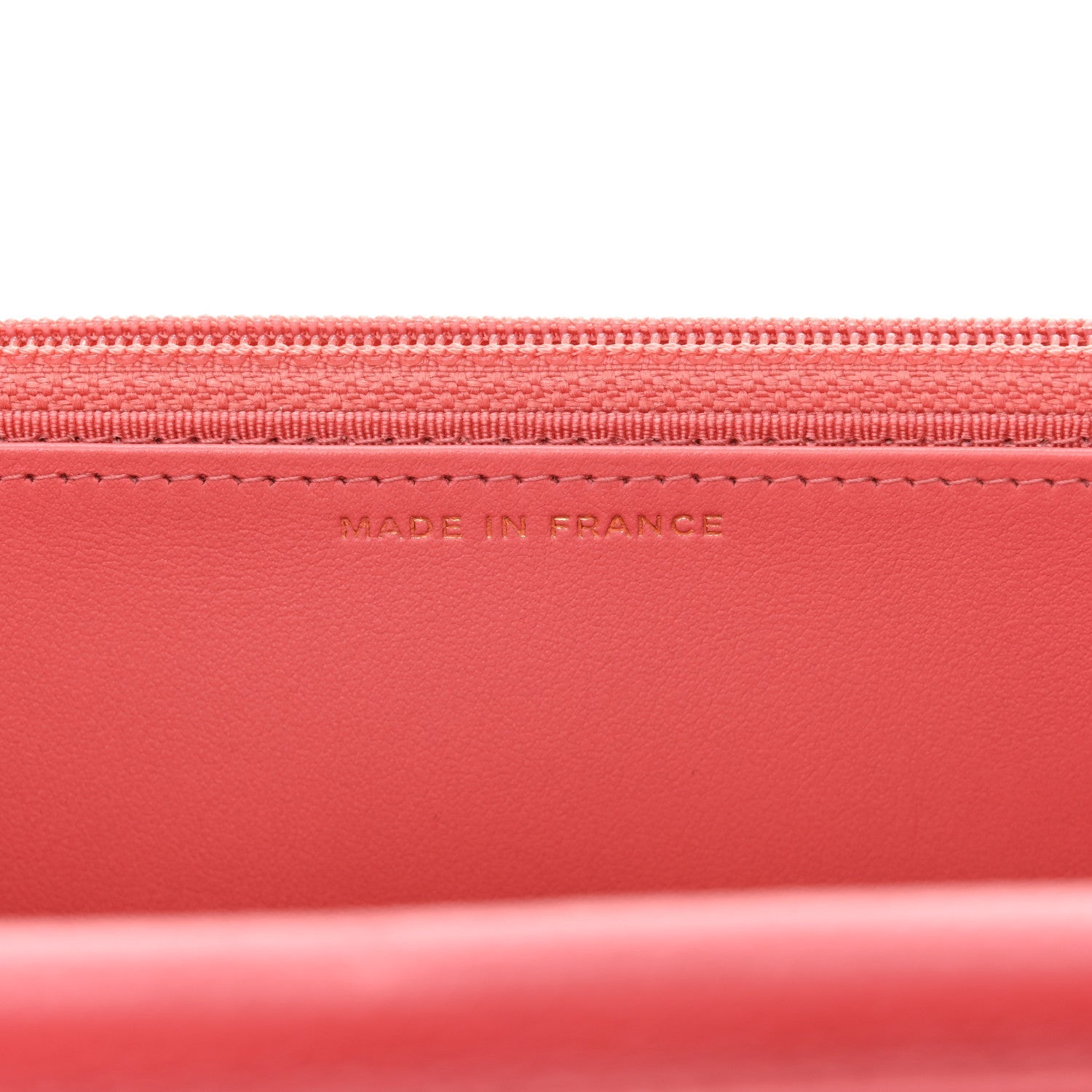 Caviar Quilted Wallet on Chain WOC Pink
