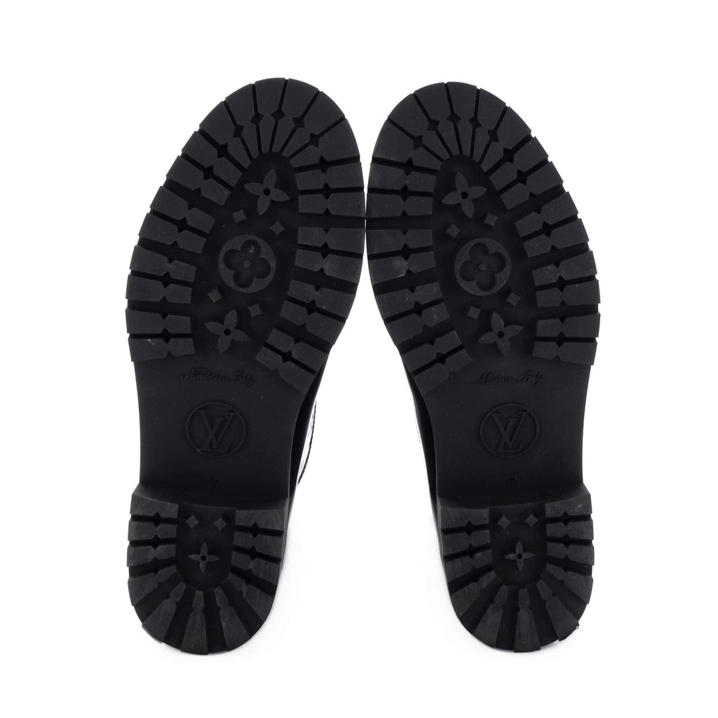 Women's Drops Flat Half Boots Monogram Embossed Rubber