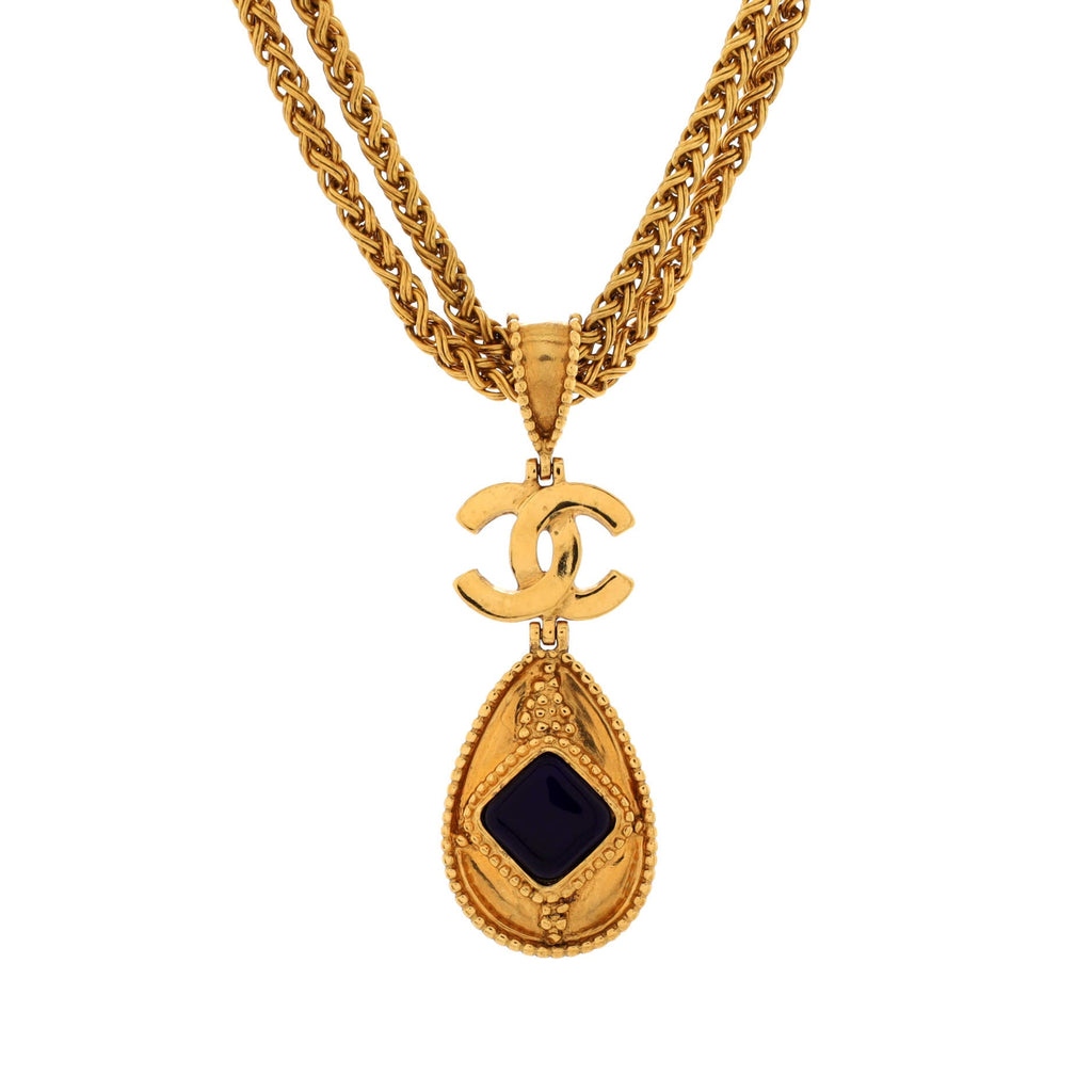 Vintage CC Oval Pendant Necklace Metal with Crystal