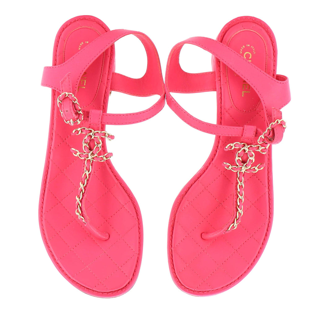 Women's CC Chain T-Strap Sandals Quilted Leather