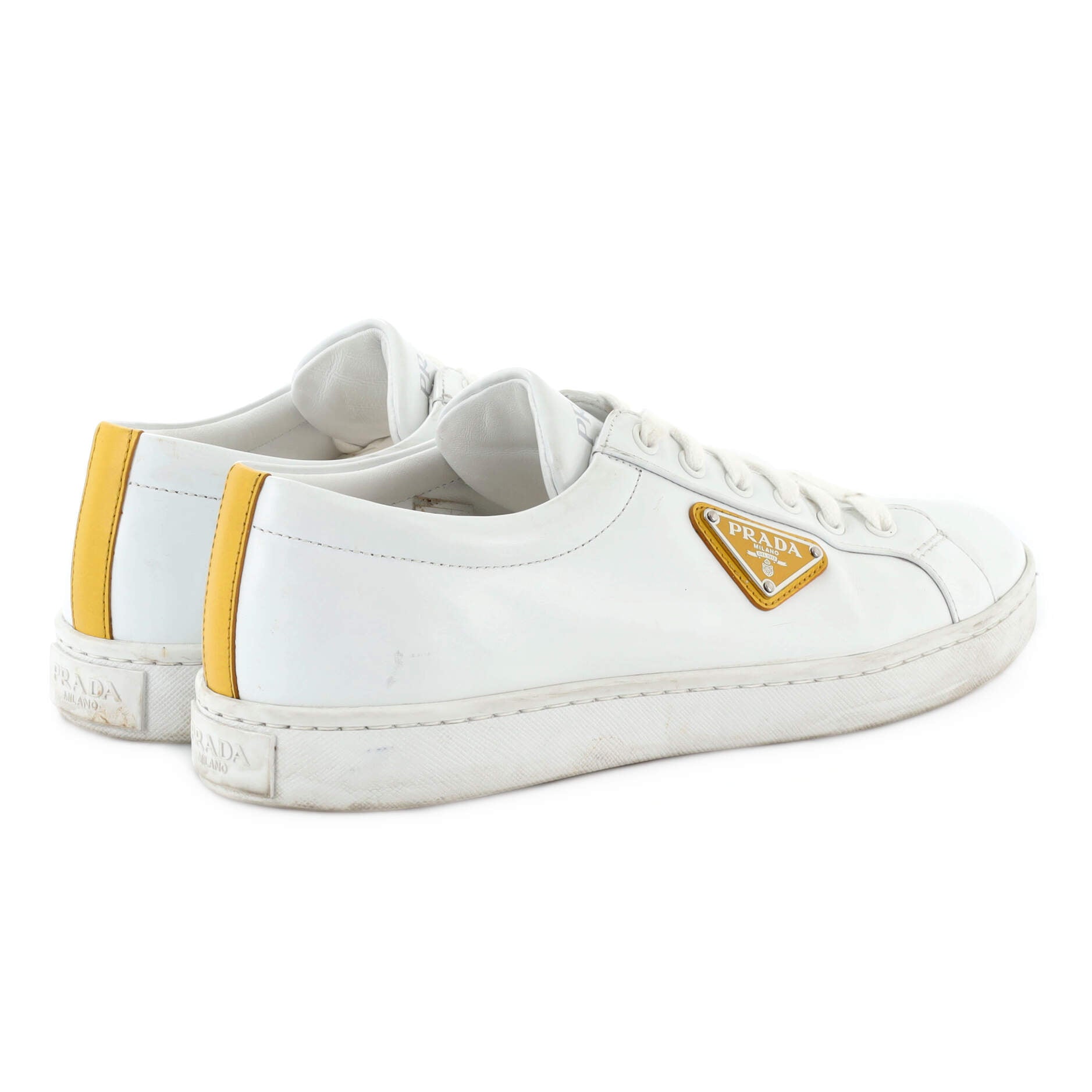 Women's Triangle Logo Low-Top Sneakers Leather