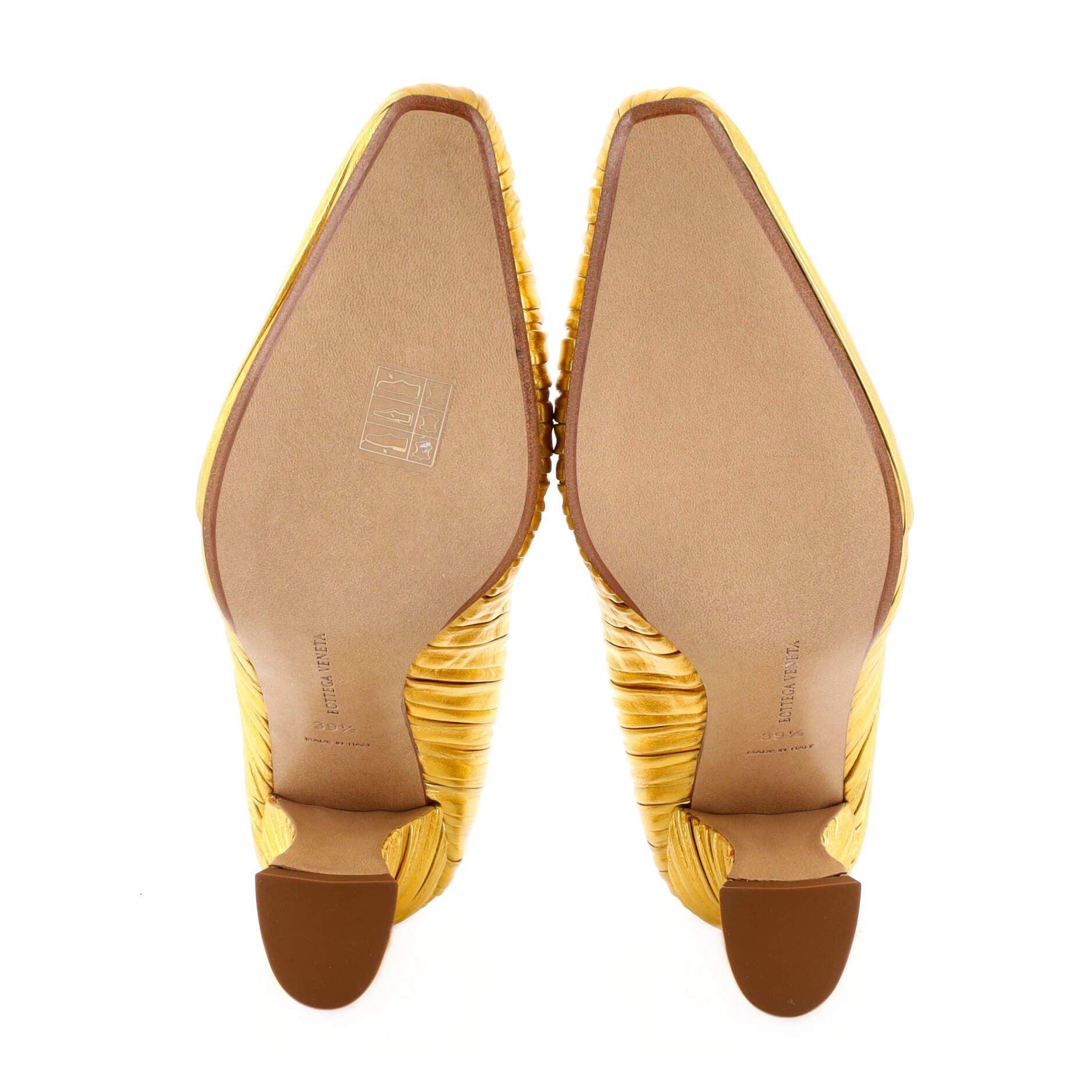 Women's Folded Almond Pumps Lame