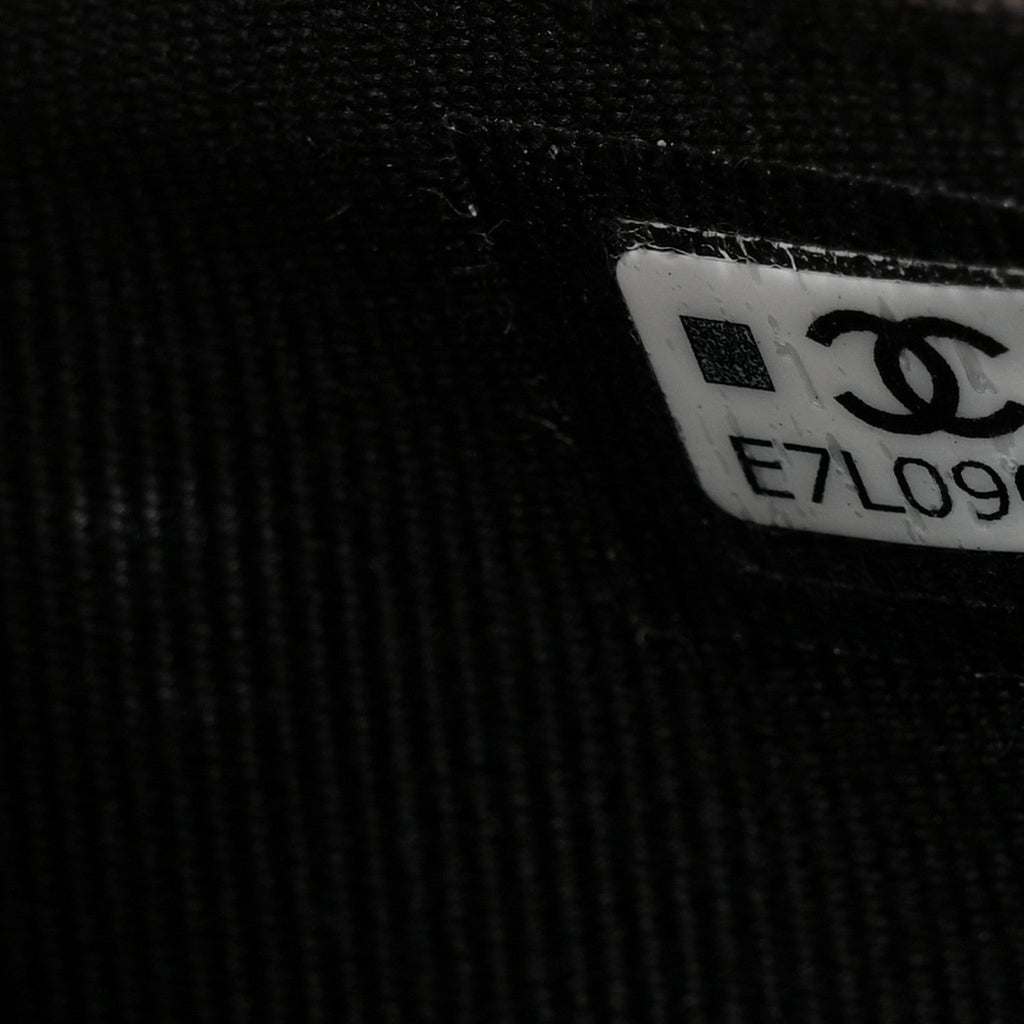 Caviar Quilted Chain Camera Bag Black