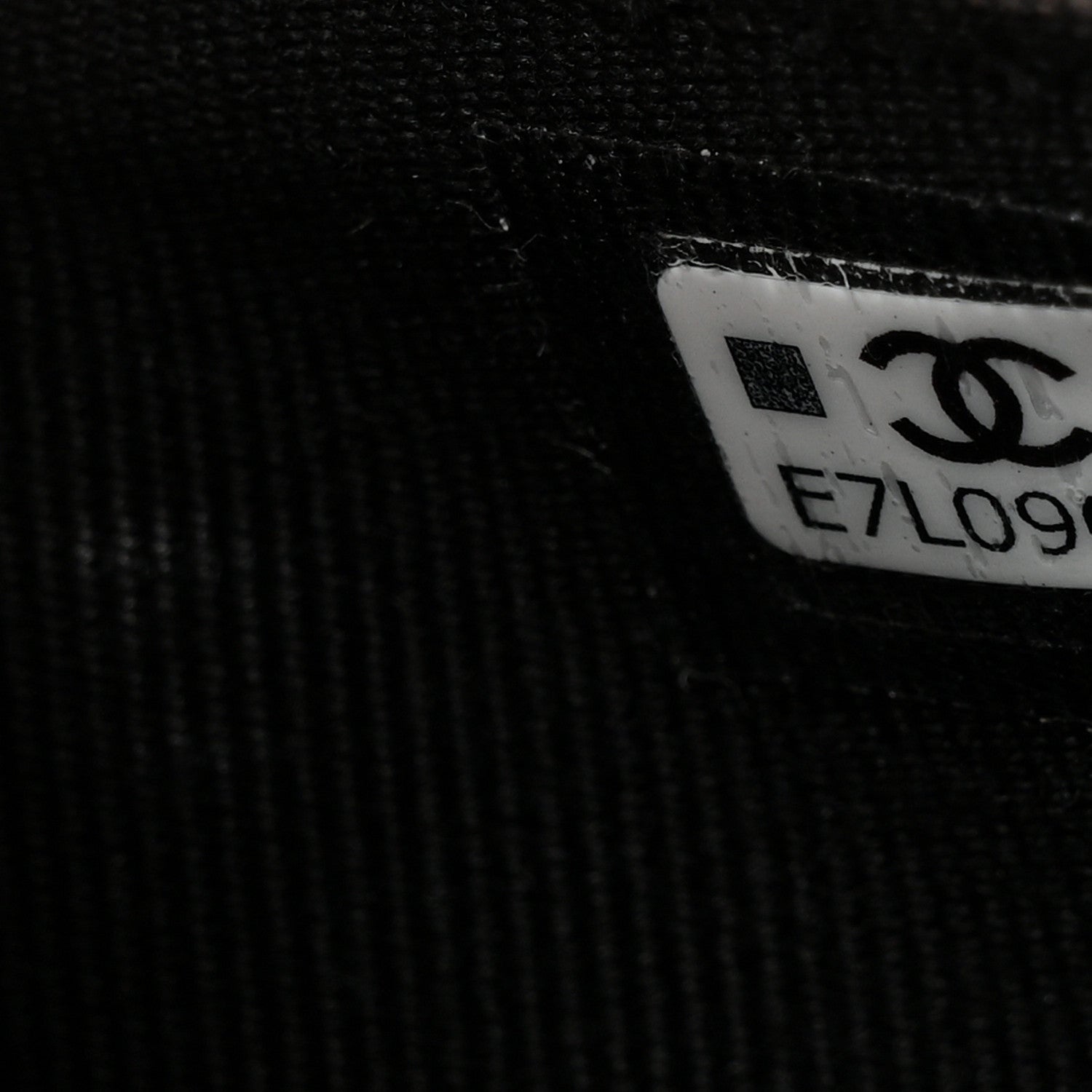 Caviar Quilted Chain Camera Bag Black