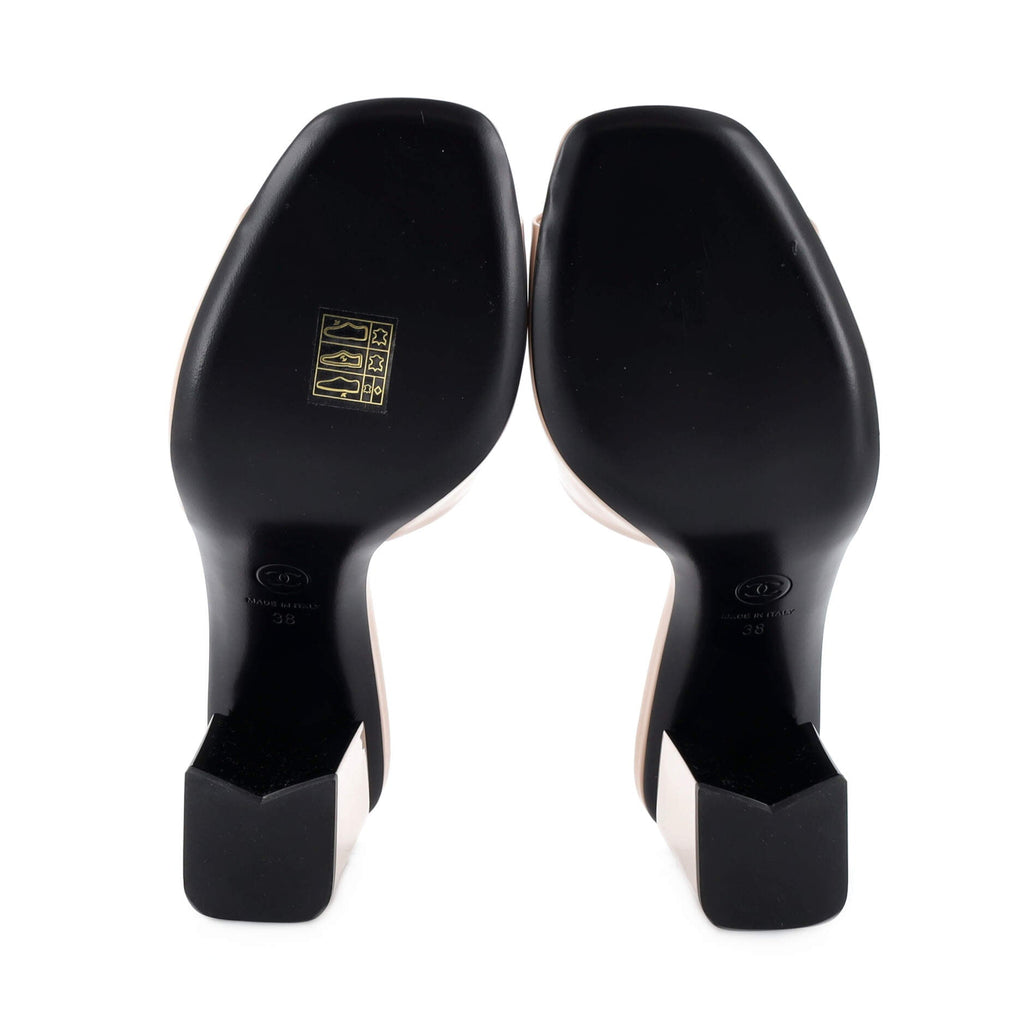 Women's CC Block Heeled Mule Sandals Patent