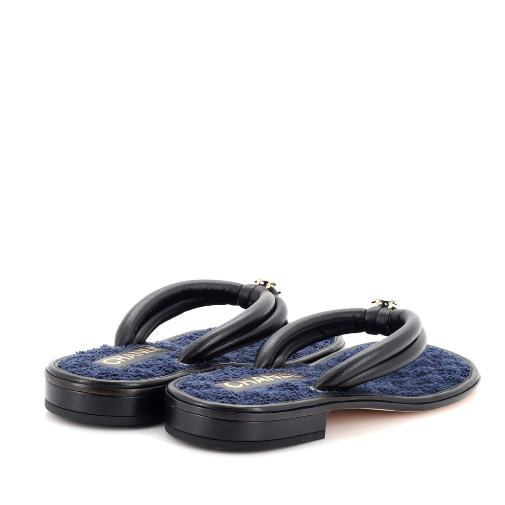 Women's Interlocking CC Thong Sandals Leather